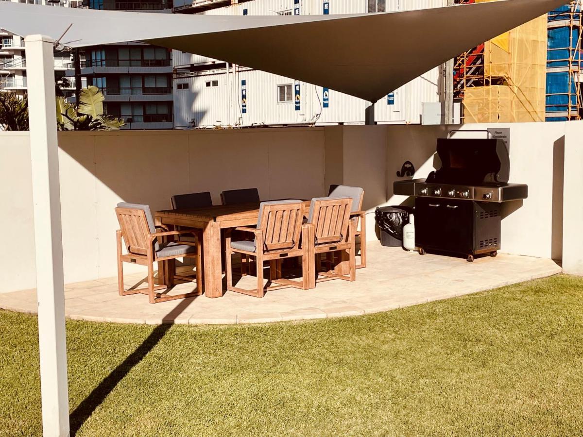 Absolutely Stunning! On The Beach !!! Gold Coast Bagian luar foto