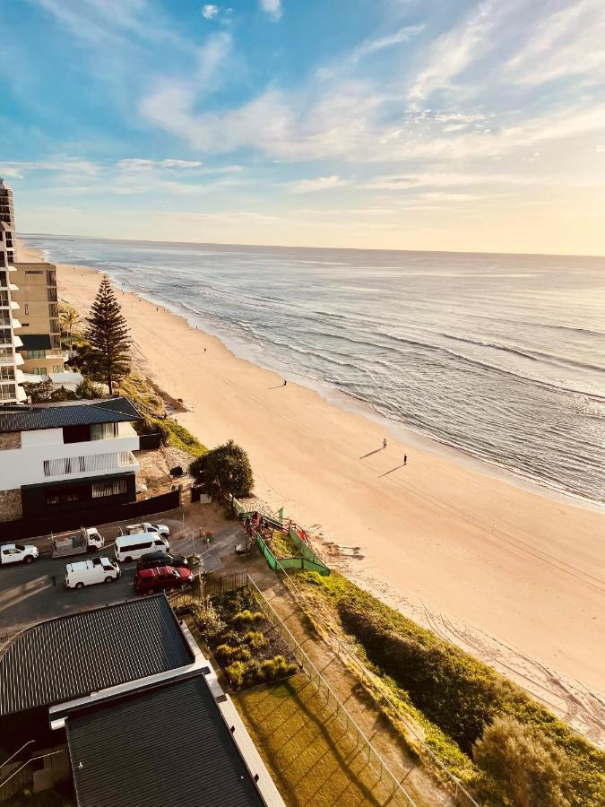 Absolutely Stunning! On The Beach !!! Gold Coast Bagian luar foto