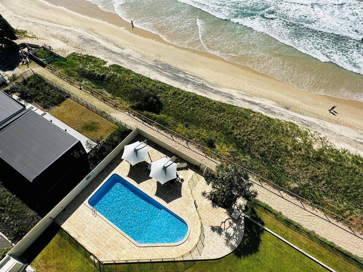 Absolutely Stunning! On The Beach !!! Gold Coast Bagian luar foto