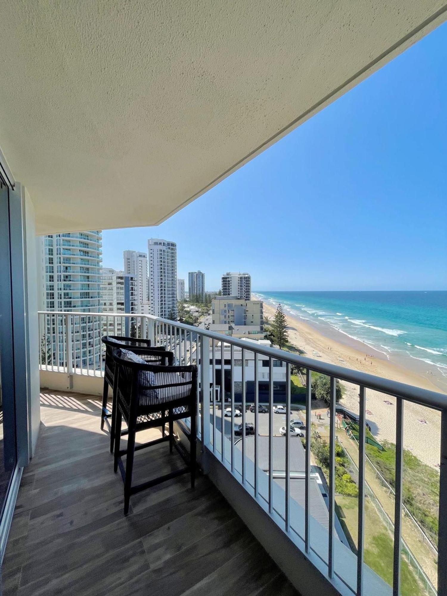 Absolutely Stunning! On The Beach !!! Gold Coast Bagian luar foto