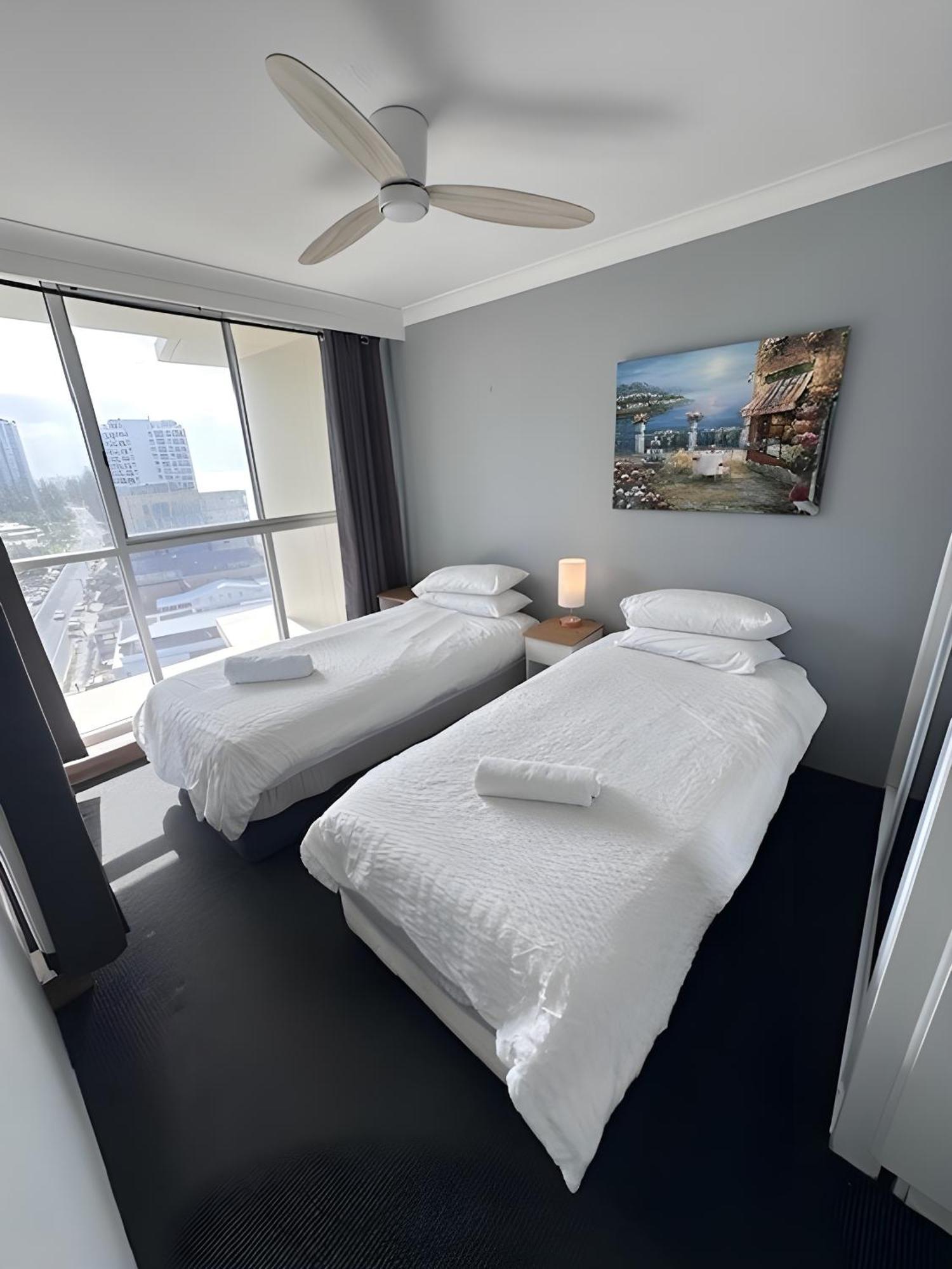 Absolutely Stunning! On The Beach !!! Gold Coast Bagian luar foto