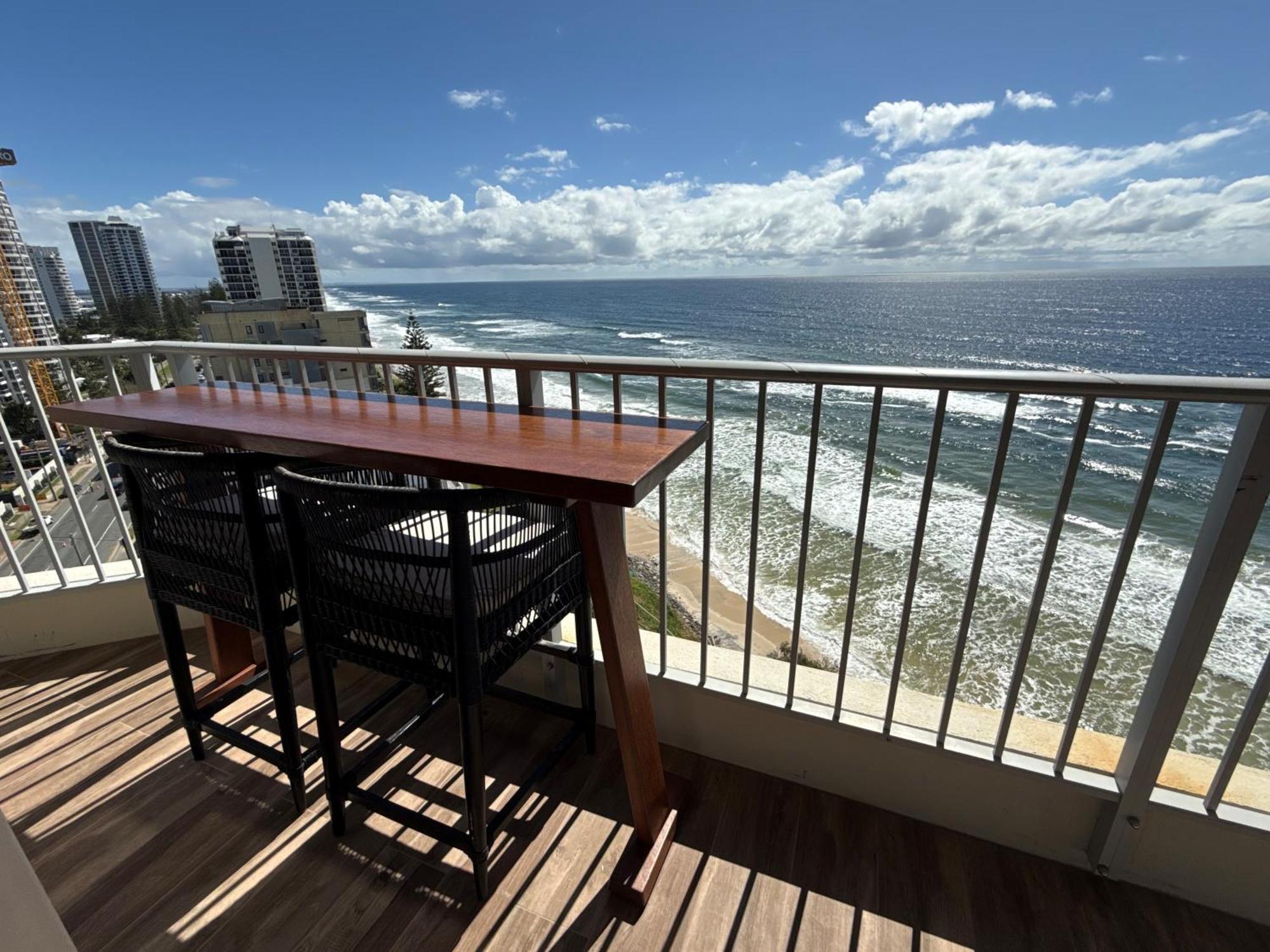 Absolutely Stunning! On The Beach !!! Gold Coast Bagian luar foto